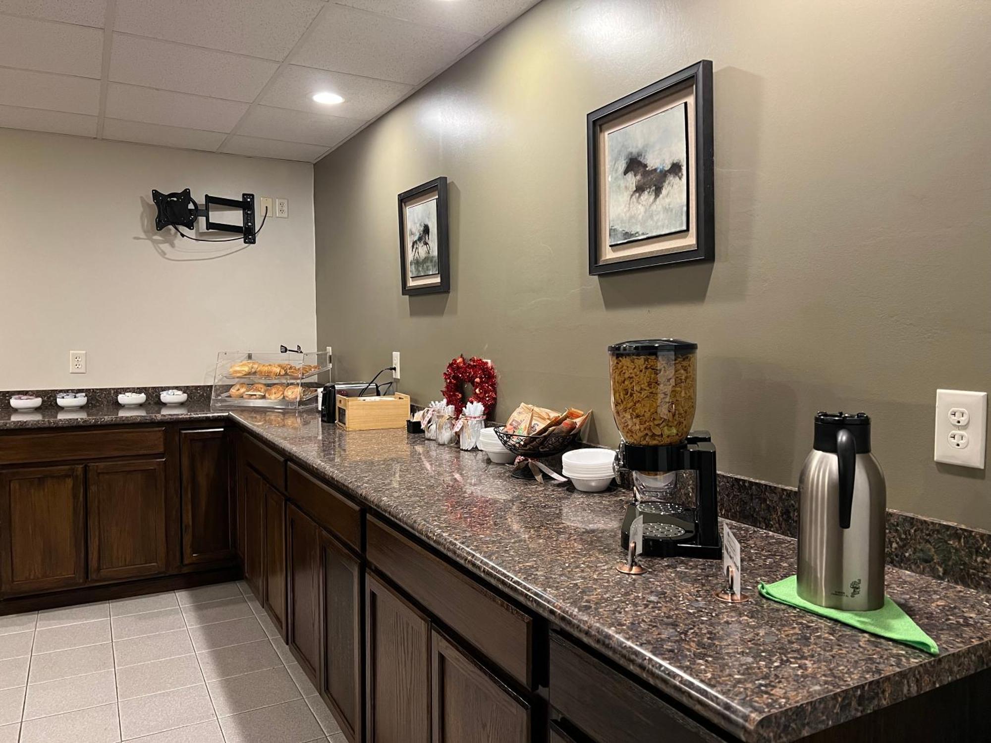 The Stables Inn & Suites Salem Buitenkant foto