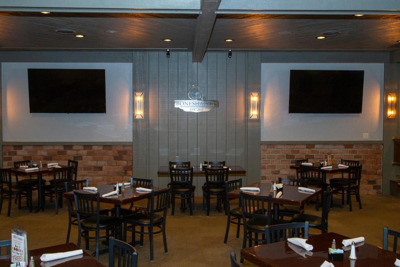 The Stables Inn & Suites Salem Buitenkant foto